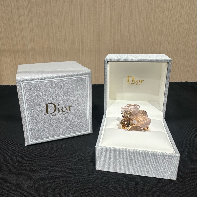 DIOR ROSE DIOR PRE CATELAN玫瑰金鑲鑽粉水晶戒指-0