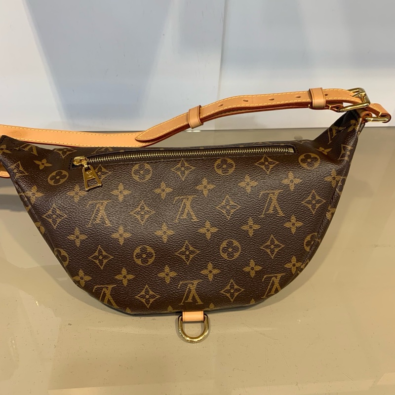 LV 原花金釦Bumbag一字拉手提胸腰包M43644-1