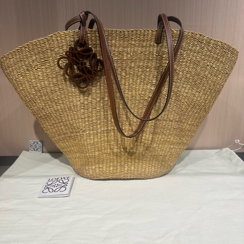 LOEWE羅意威Basket草編編織徽標掛飾Tote包-0