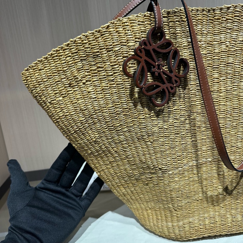 LOEWE羅意威Basket草編編織徽標掛飾Tote包-8