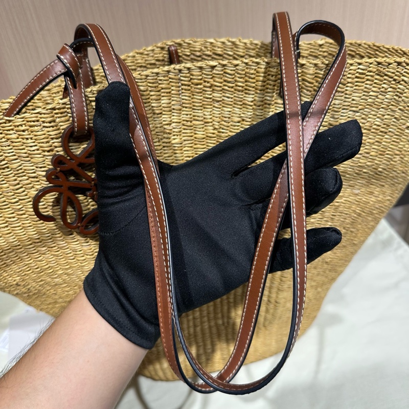 LOEWE羅意威Basket草編編織徽標掛飾Tote包-14