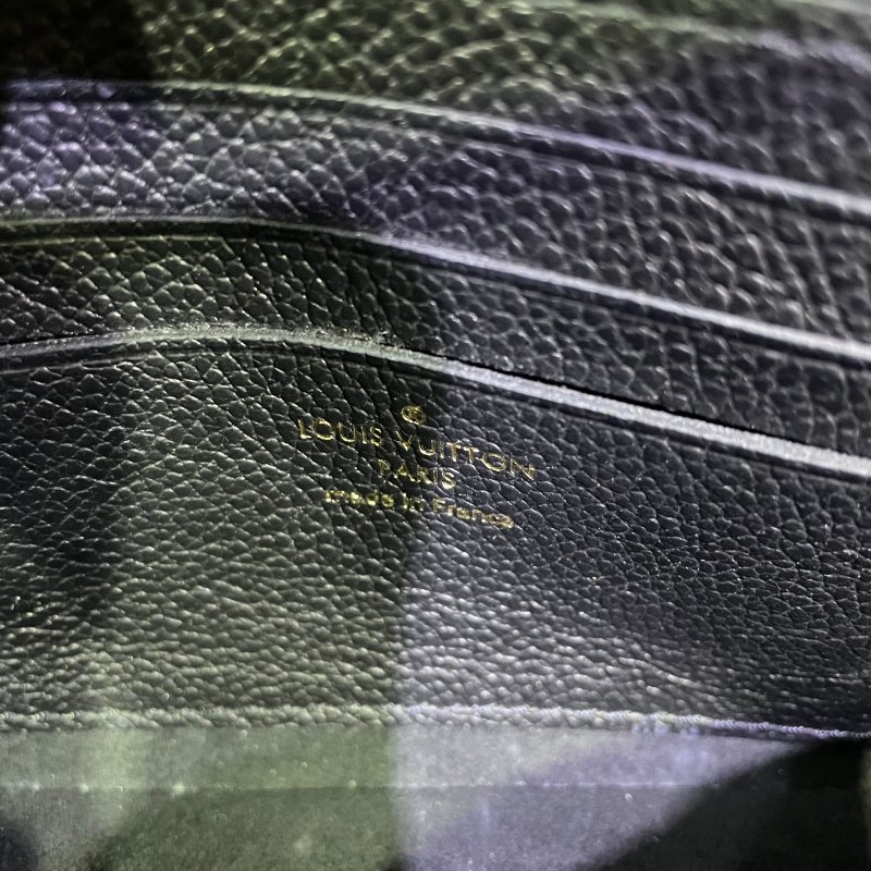 【美收精品】LOUIS VUITTON 黑色壓印單肩包 3-986【隔月月中將轉賣至 上架期限30天】-9
