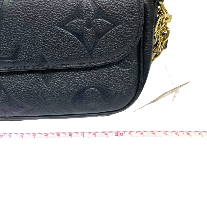 【美收精品】LOUIS VUITTON 黑色壓印單肩包 3-986【隔月月中將轉賣至 上架期限30天】-11
