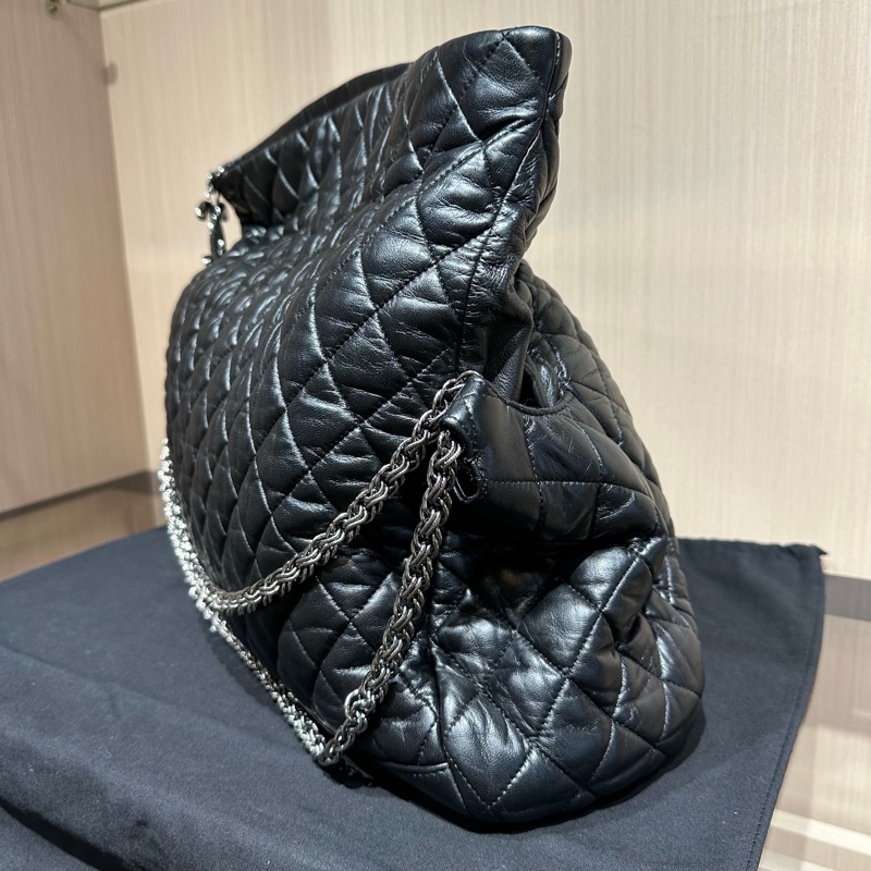 Chanel香奈兒黑色菱格紋鏈條包-2