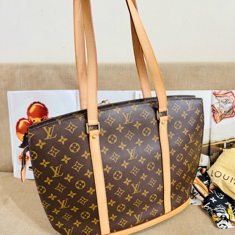 ✨售 二手真品 LV M51102經典老花Monogram Babylone 手提包 扇貝包 肩背包 購物包-11