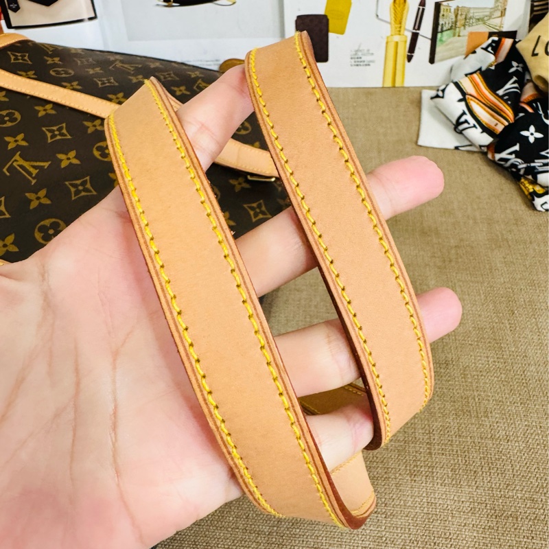 ✨售 二手真品 LV M51102經典老花Monogram Babylone 手提包 扇貝包 肩背包 購物包-23