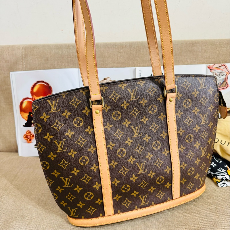 ✨售 二手真品 LV M51102經典老花Monogram Babylone 手提包 扇貝包 肩背包 購物包-25