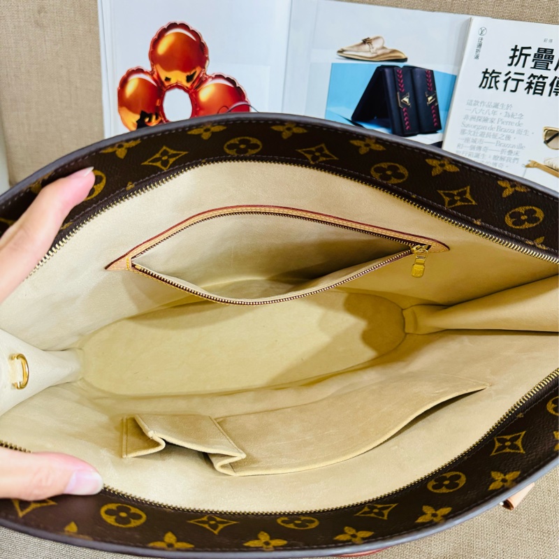 ✨售 二手真品 LV M51102經典老花Monogram Babylone 手提包 扇貝包 肩背包 購物包-35