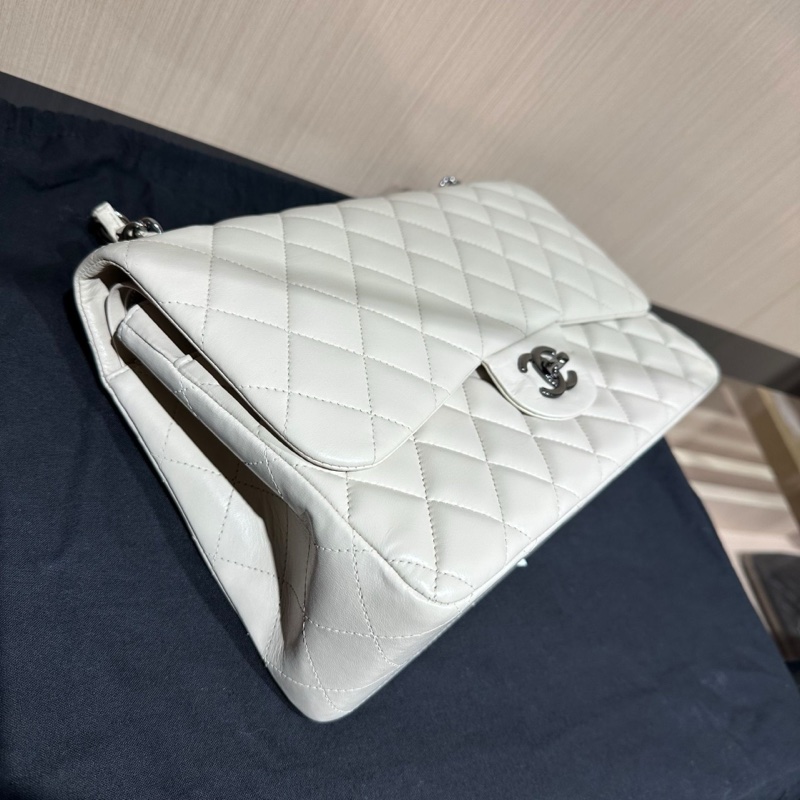 Chanel香奈兒Classic Flap CF 21K銀色金屬菱格白色-1