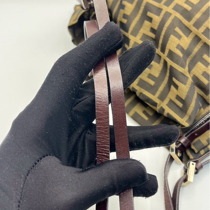 🏷️ Fendi 小號托特包-7