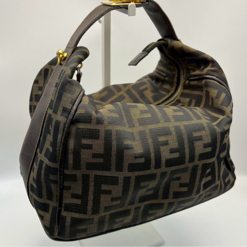 🏷️ Fendi 飯盒包-2