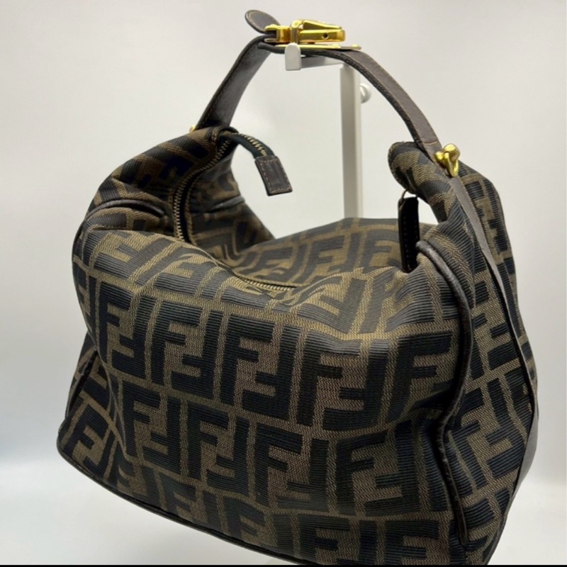 🏷️ Fendi 飯盒包-5