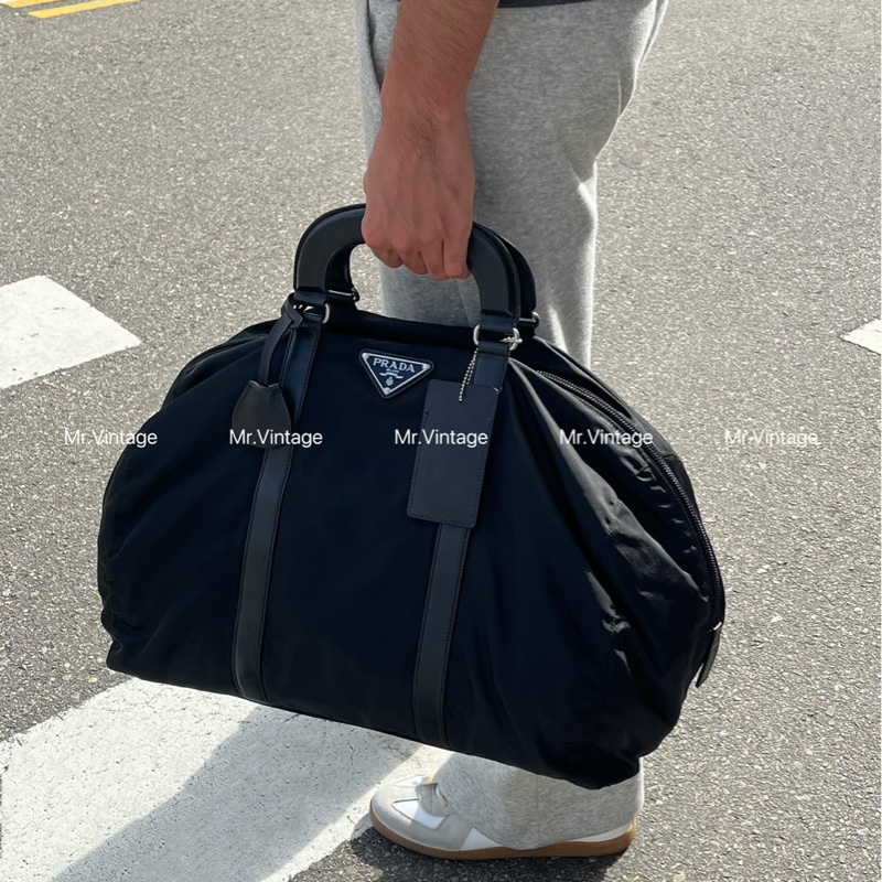 🏷️ Prada 尼龍旅行袋-2