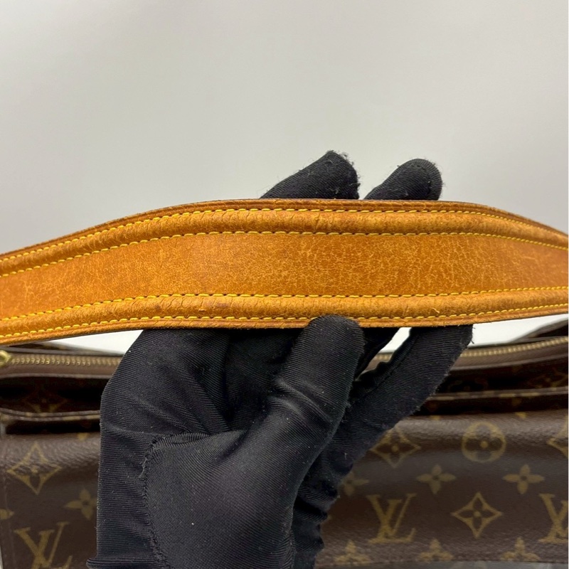 🏷️ Louis Vuitton 駱駝包-12