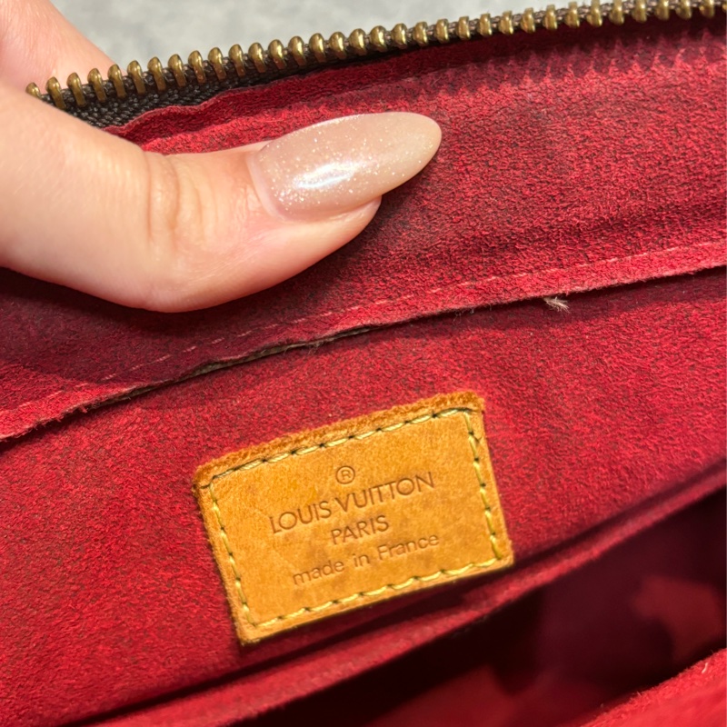 🏷️ Louis Vuitton 駱駝包-20