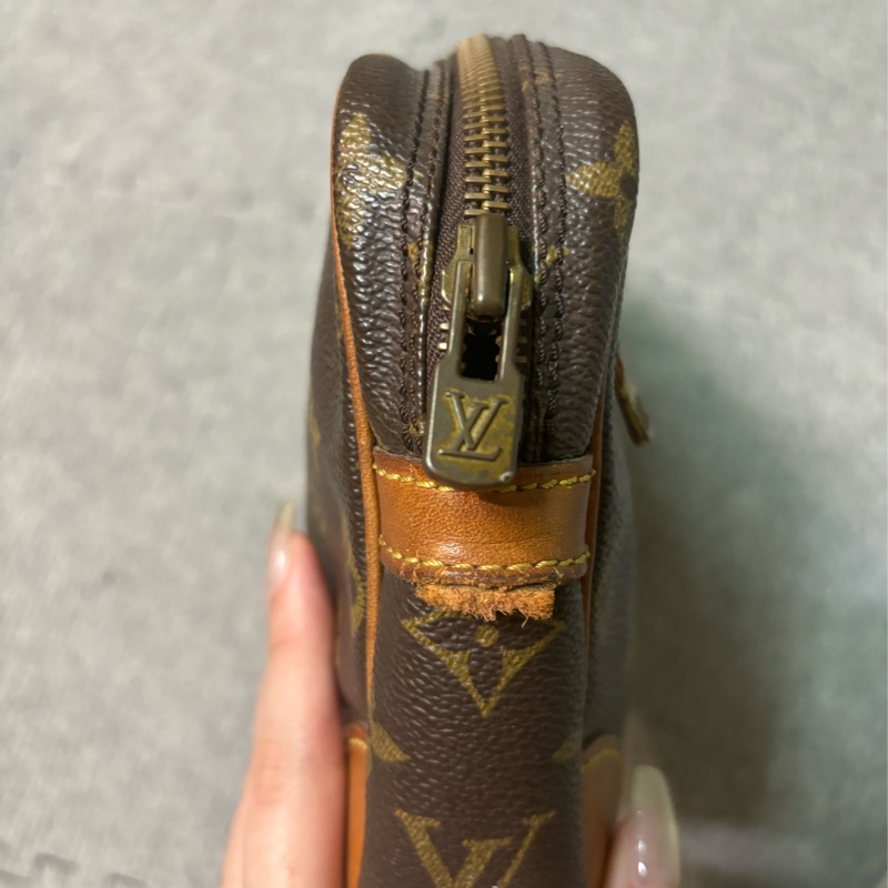 🏷️ Louis Vuitton 手拿包-6