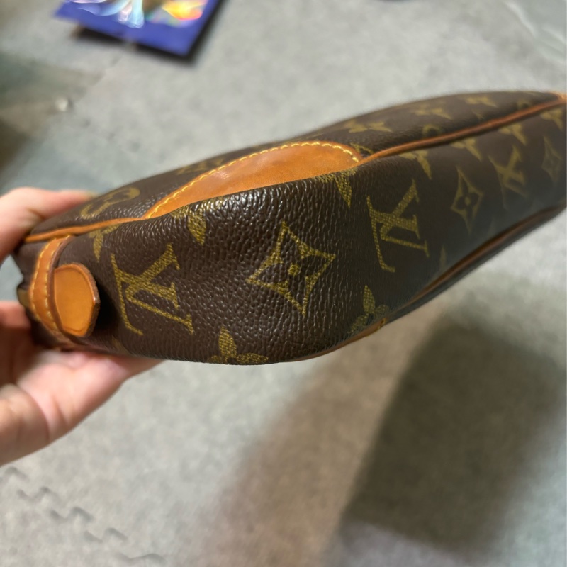 🏷️ Louis Vuitton 手拿包-13