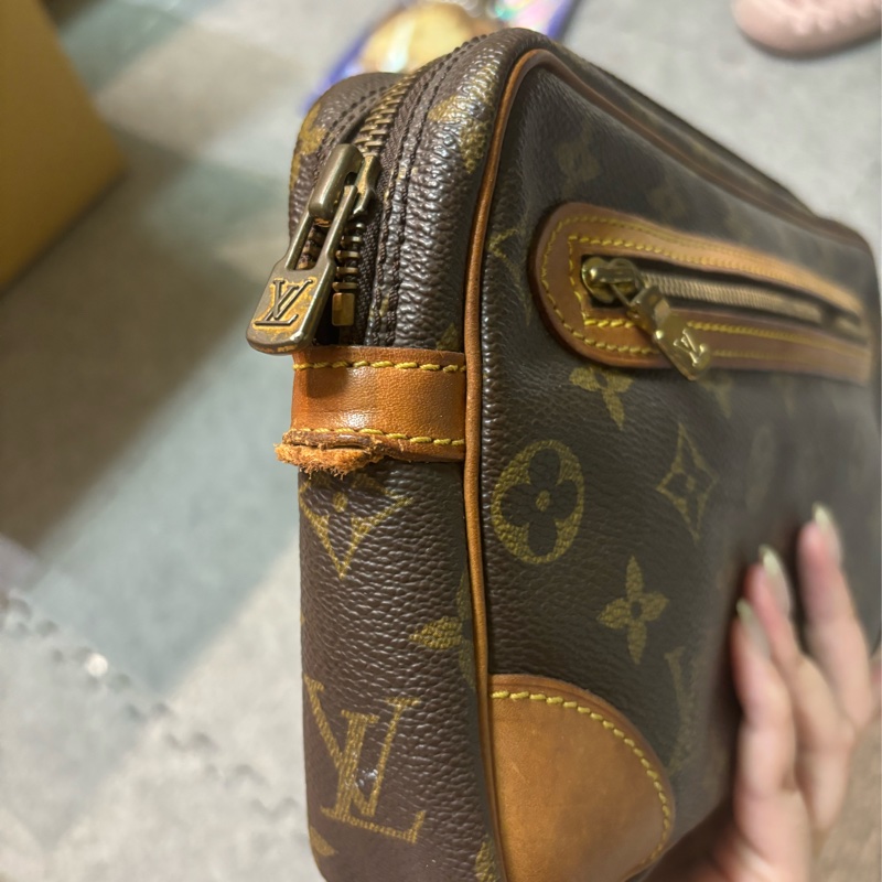 🏷️ Louis Vuitton 手拿包-14