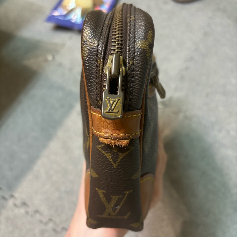 🏷️ Louis Vuitton 手拿包-15