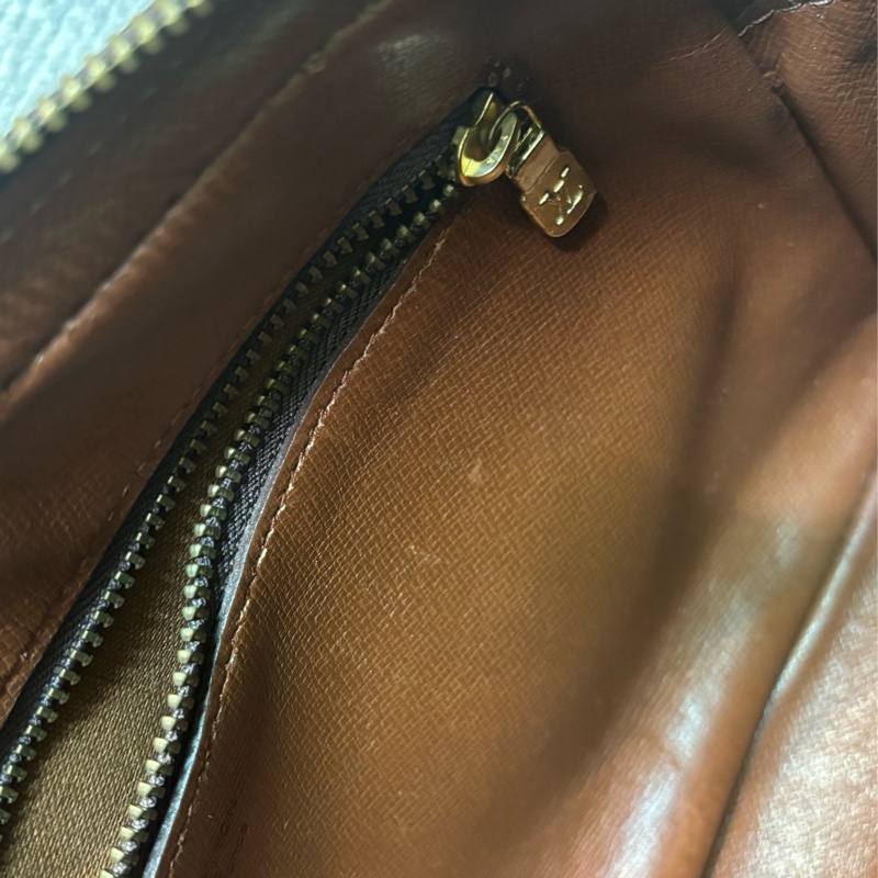 🏷️ Louis Vuitton 手拿包-16