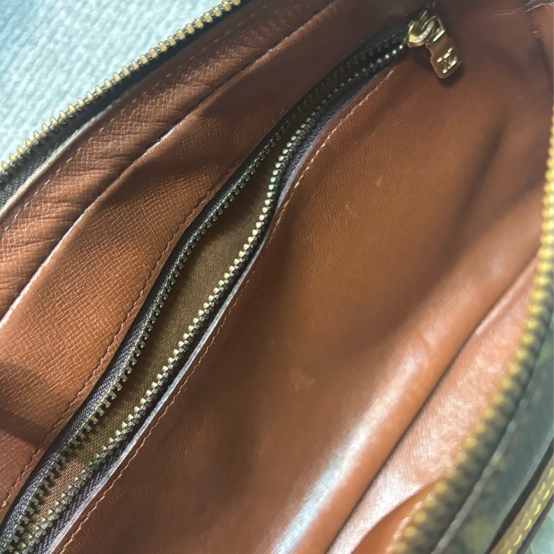 🏷️ Louis Vuitton 手拿包-18