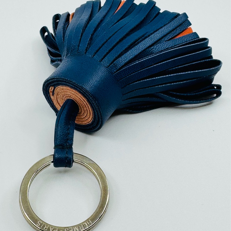 HERMÈS Swift 皮革 Carmen Key Ring-8