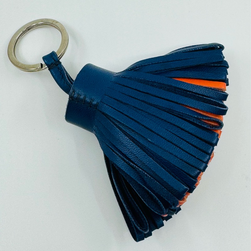 HERMÈS Swift 皮革 Carmen Key Ring-13