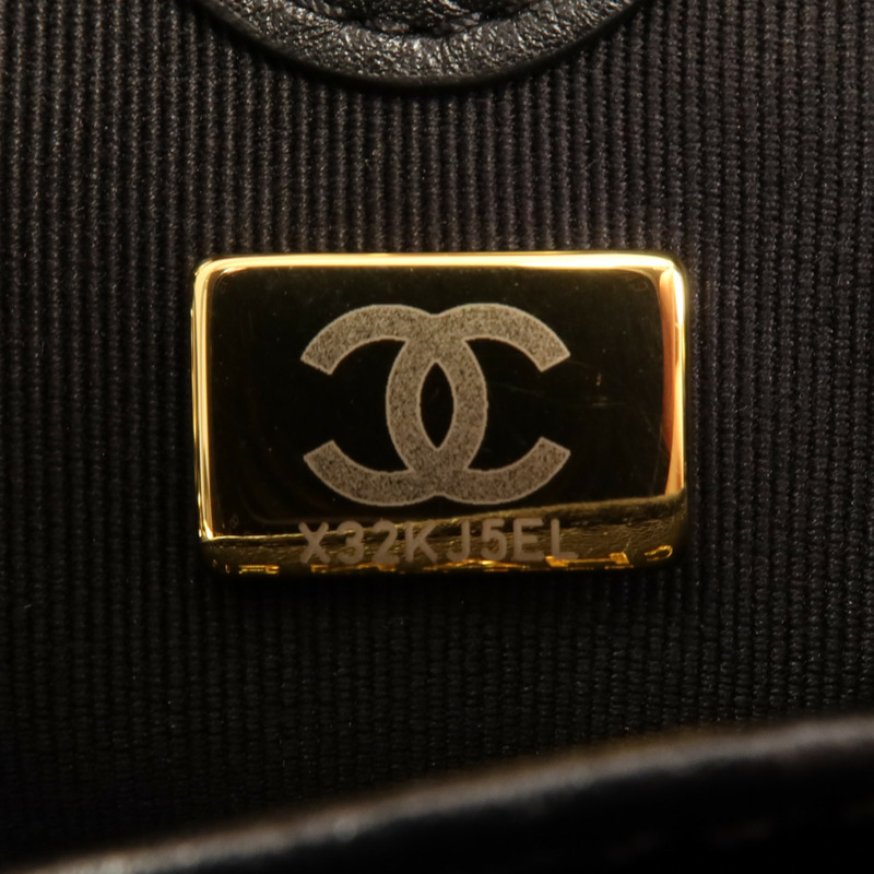 CHANEL 牛皮皮革Backpack金扣鏈帶背包-6