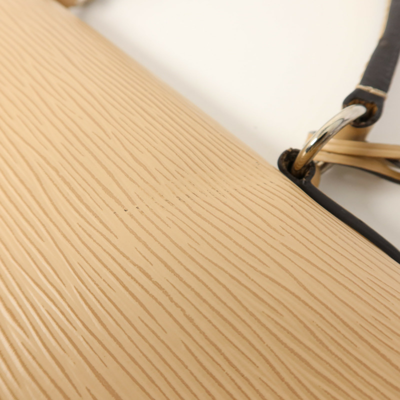 LOUIS VUITTON Epi Cluny BB銀扣手挽肩背兩用袋-17