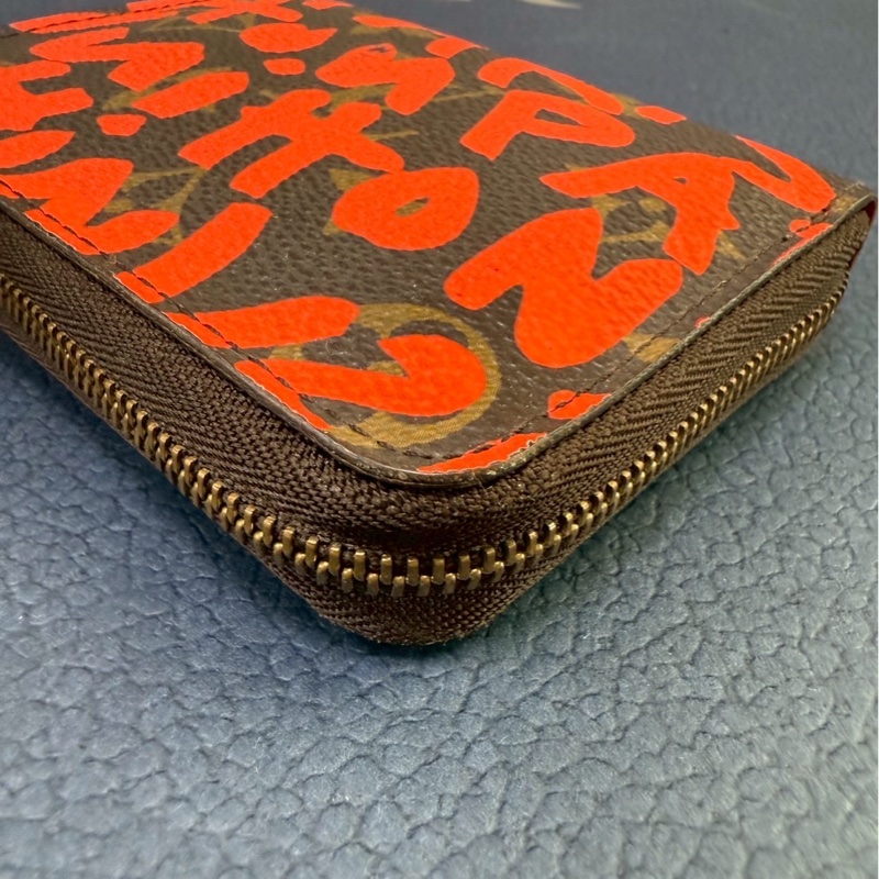 Louis Vuitton 塗鴉零錢包-49