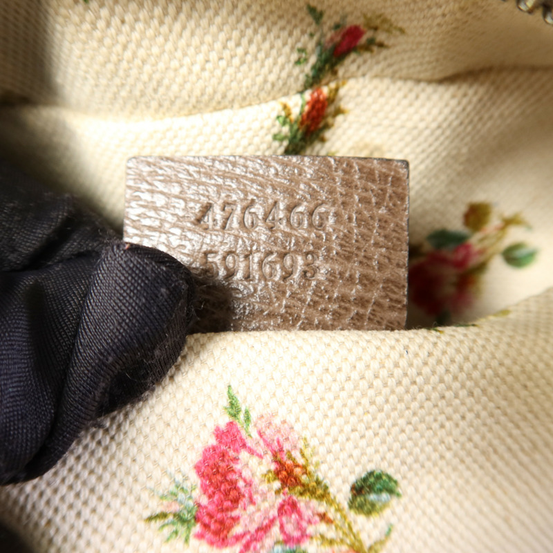 GUCCI 塗層帆布GG Supreme Messenger金扣肩背袋-6