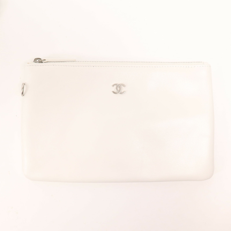 CHANEL 羊皮皮革Chanel 22 Small銀扣鏈帶肩背袋-14