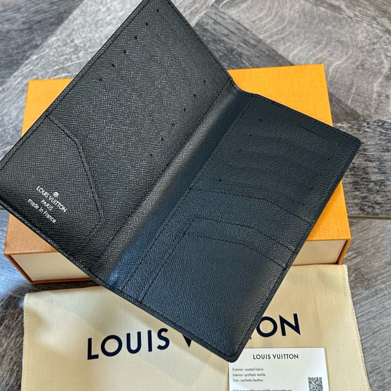 LV 長款錢包 全皮 尺寸約19*2*10cm 附件:塵袋-4