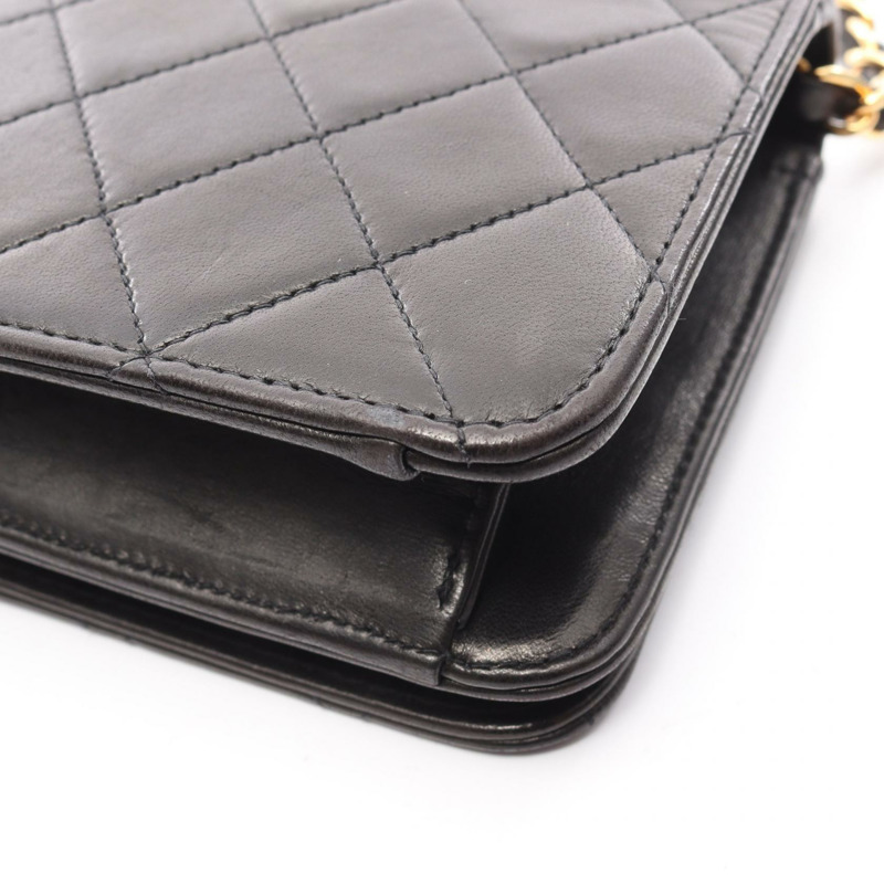 香奈兒迷你絎縫全蓋鏈條單肩背包,羊皮材質,黑色,二手,金色五金-9