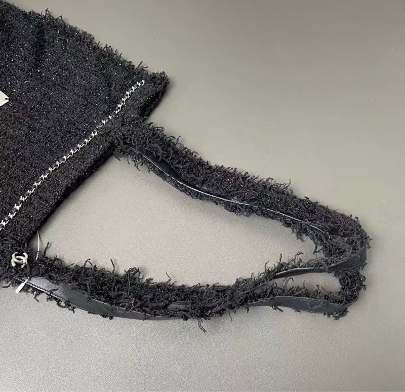 Chanel 黑銀火箭限量托特包 尺寸約36*38 24開有卡-4