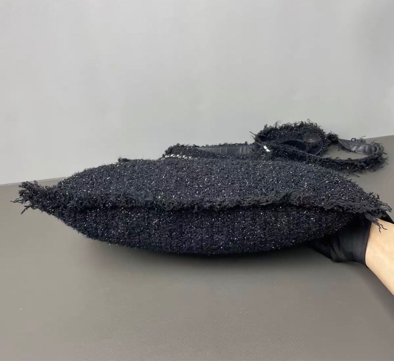 Chanel 黑銀火箭限量托特包 尺寸約36*38 24開有卡-6