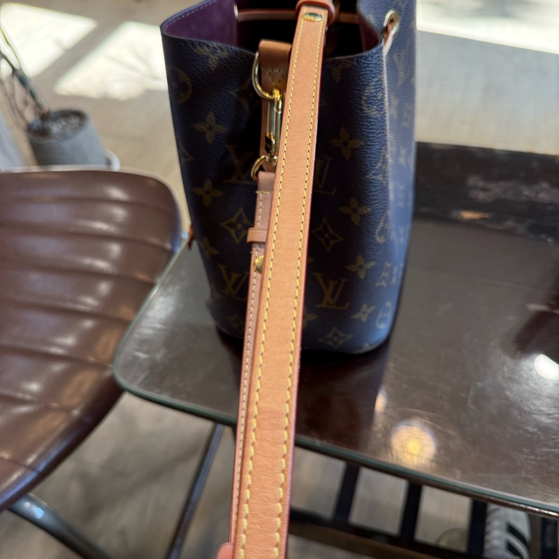 Louis Vuitton 路易威登 M46581 手提斜背兩用水桶包(棕色)-9