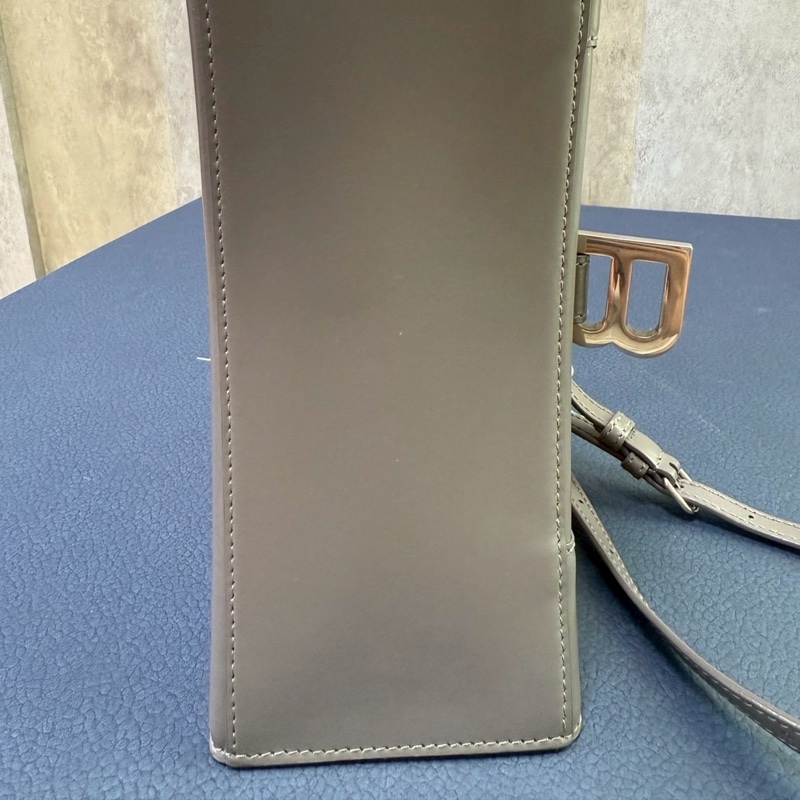Balenciaga Hourglass 灰色沙漏包-18