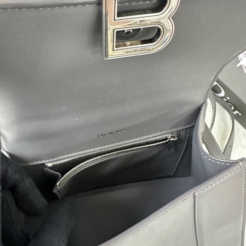 Balenciaga Hourglass 灰色沙漏包-6