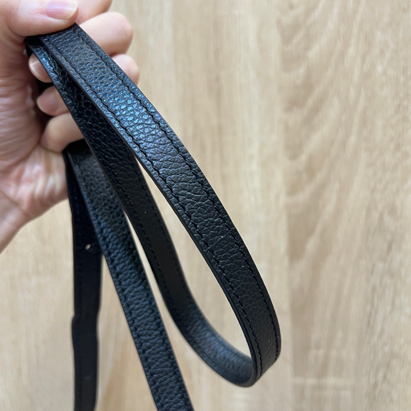 Longchamp 黑牛皮金釦Foulonne斜背包S號-12