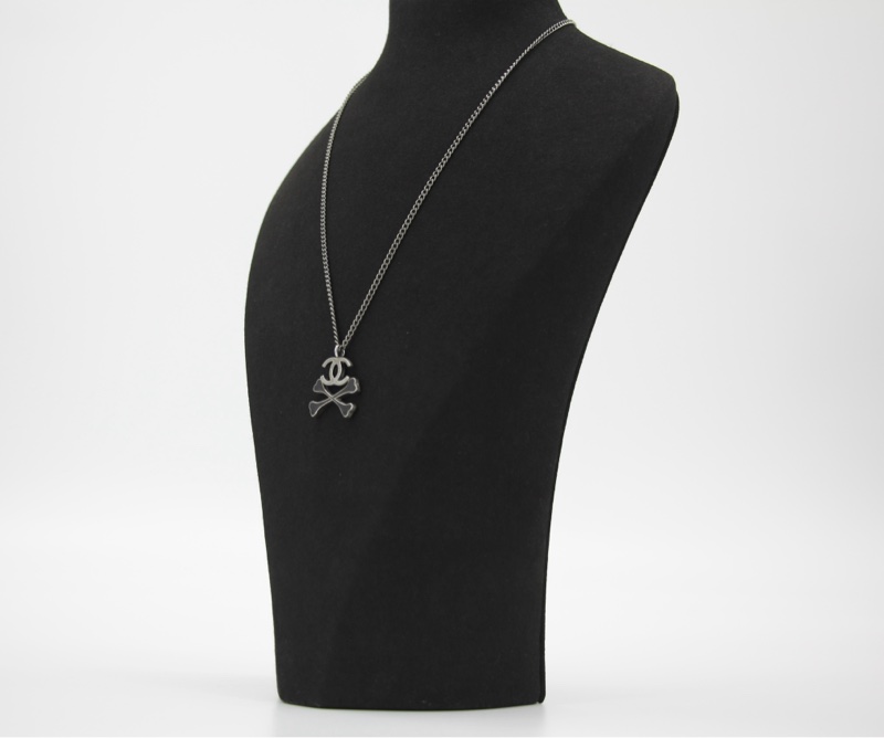 Chanel Vintage 03A 琺瑯黑色骷髏骨灰色CC項鏈-7