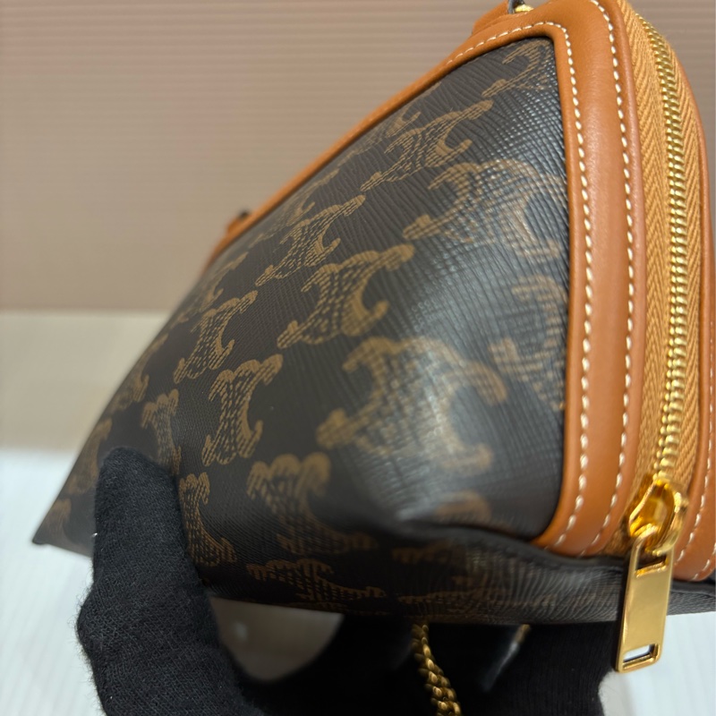 近新Celine 凱旋門 mini貝殼包-9