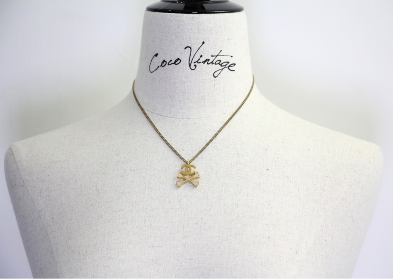 Chanel Vintage 03P 鍍金CC琺瑯白色骷髏骨項鏈-0