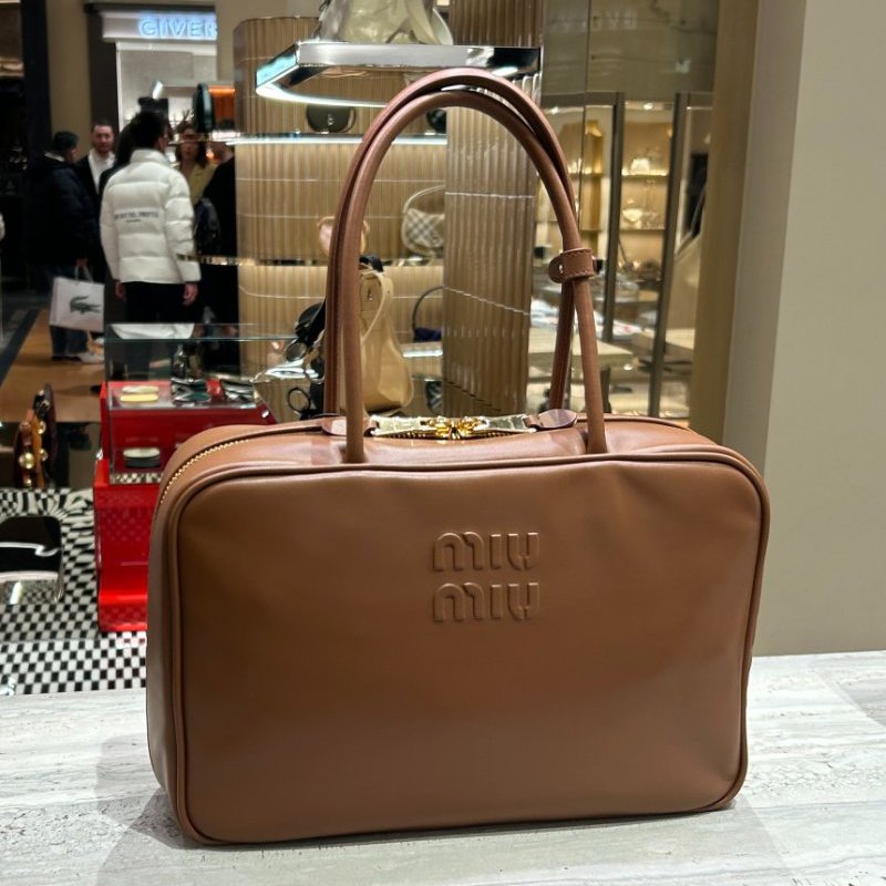 🎉新品好折扣✨Miu Miu 5BB117 大款小牛皮 Beau包 干邑色/焦糖色系-3