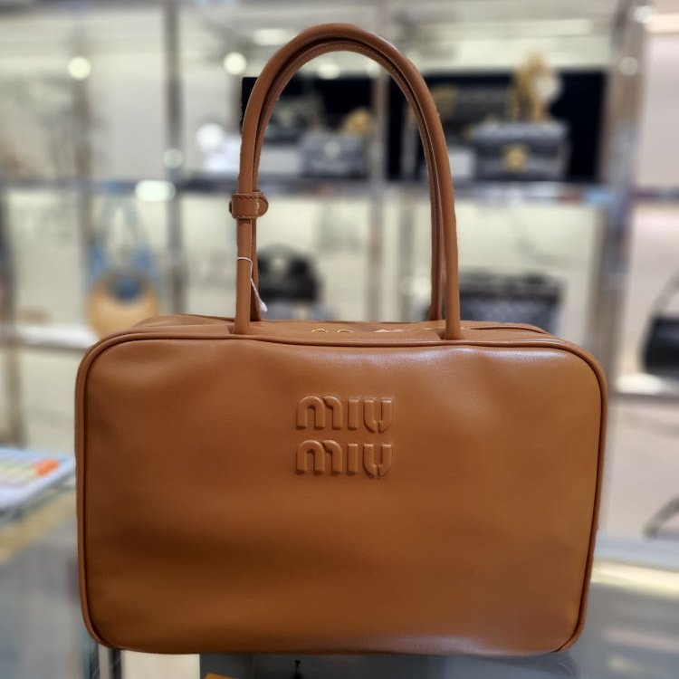 🎉新品好折扣✨Miu Miu 5BB117 大款小牛皮 Beau包 干邑色/焦糖色系-10