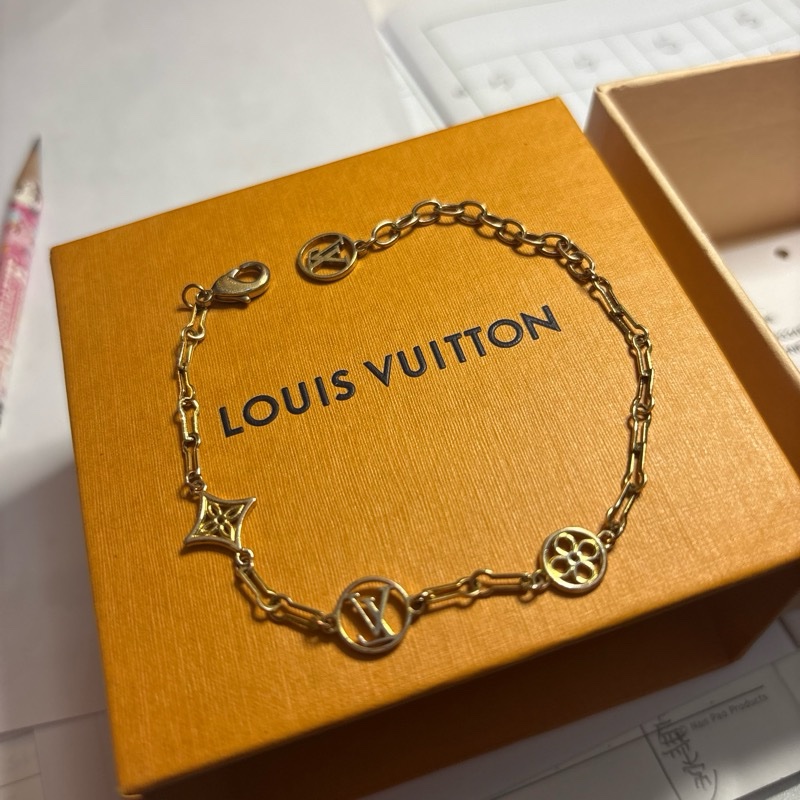 Louis Vuitton-5
