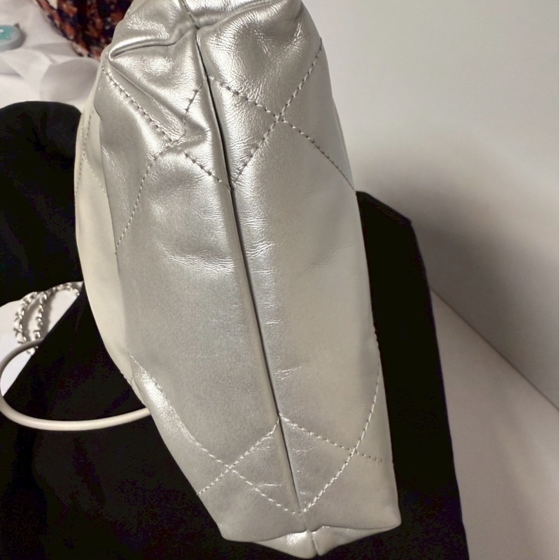 CHANEL 迷你22購物包 漸層銀色-8