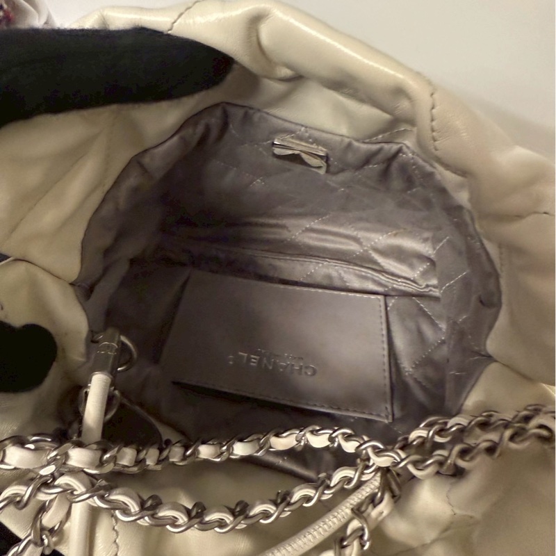 CHANEL 迷你22購物包 漸層銀色-9