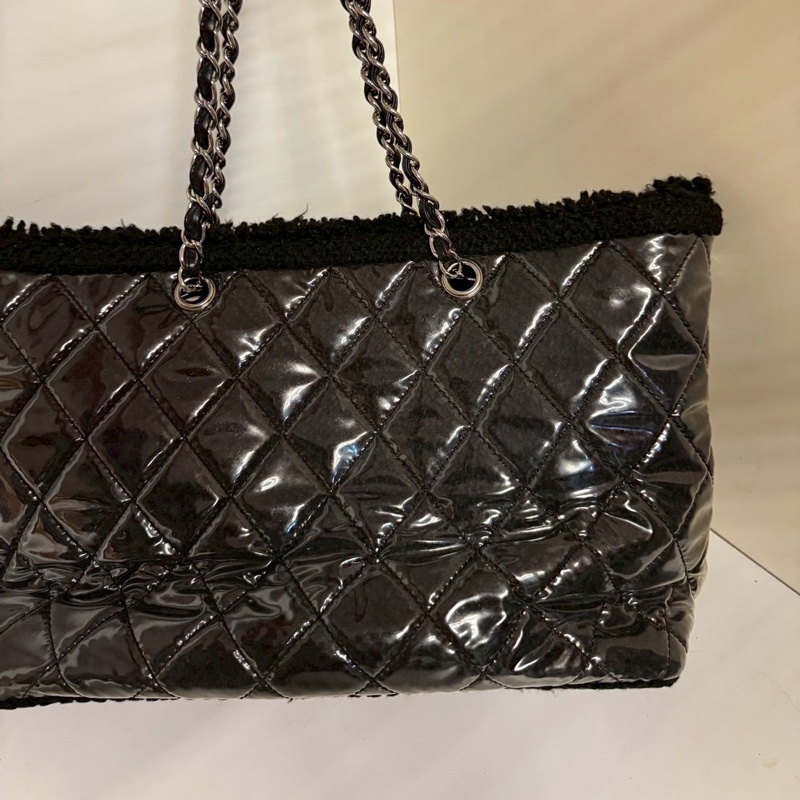 CHANEL 黑色漆皮購物包托特包-3