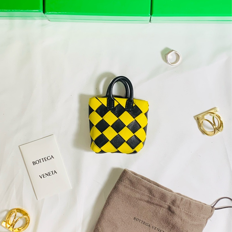 🎁全新盒裝Bottega Veneta 葆蝶家BV吊飾/鑰匙圈-0